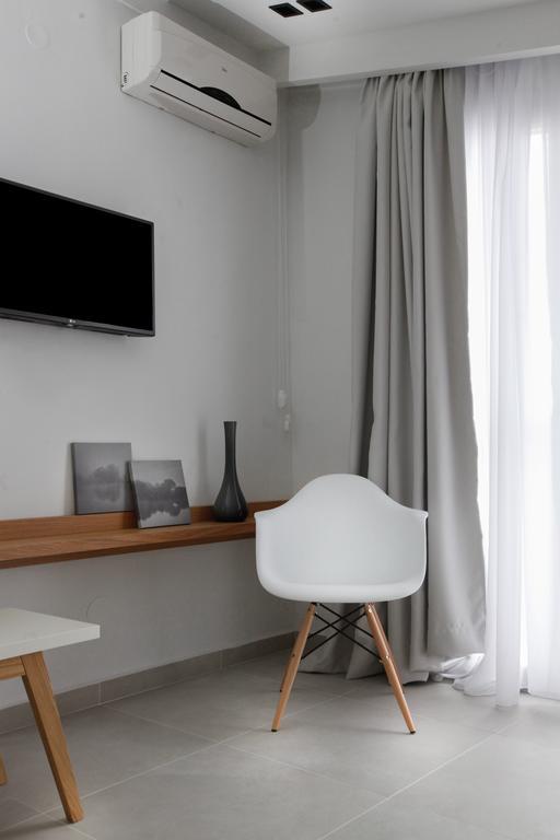 Muses Studios بوتوس المظهر الخارجي الصورة